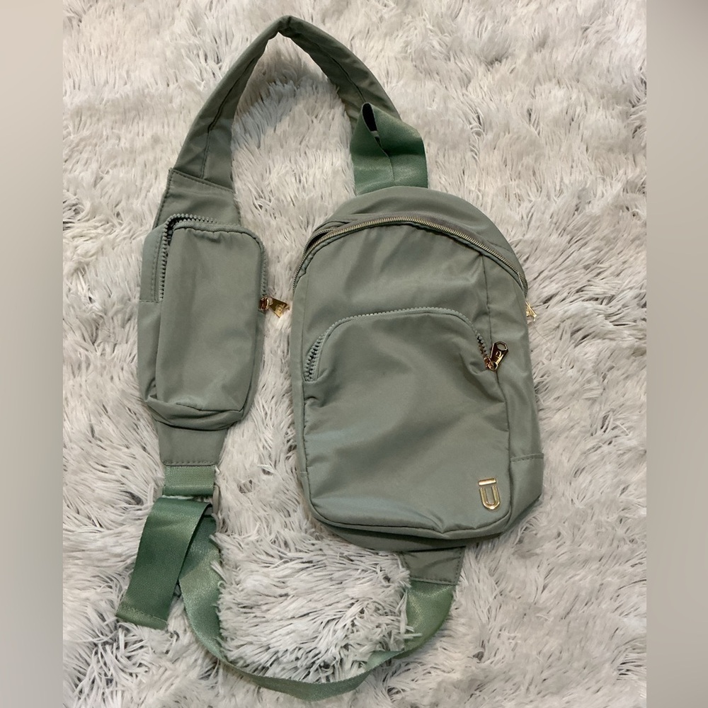 FUL Crossbody bag with adjustable shoulder strap unisex flawed refer to photo